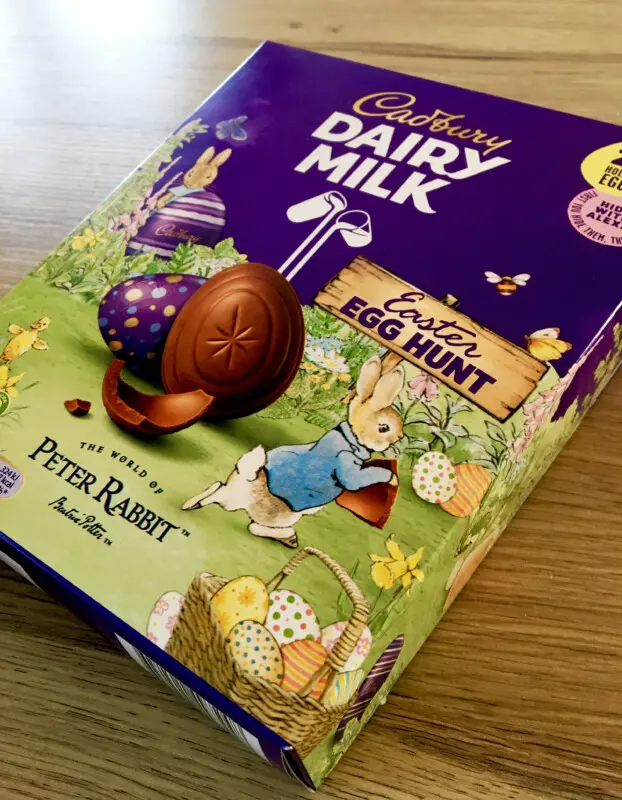 イギリスの定番チョコレートCadburyのパッケージデザイン イギリスの定番チョコレートCadburyのパッケージデザイン