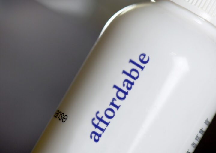 コスメのブランドロゴデザイン