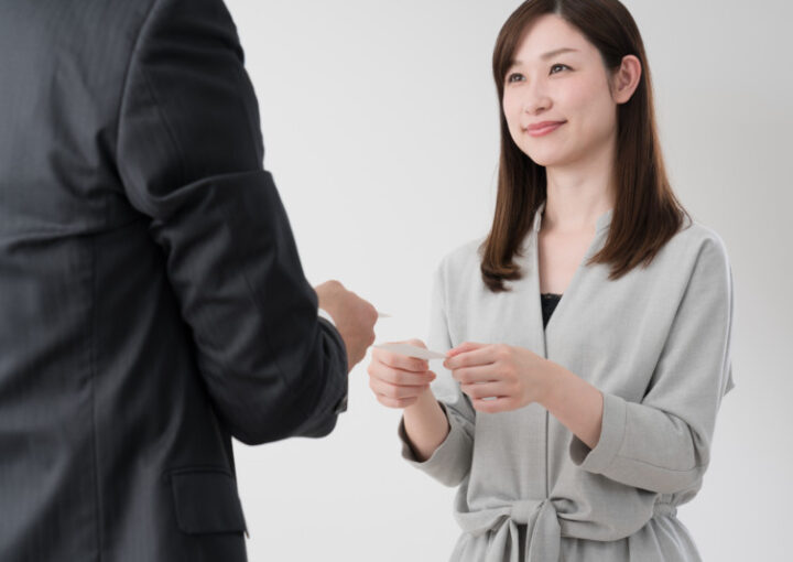 日本の名刺交換