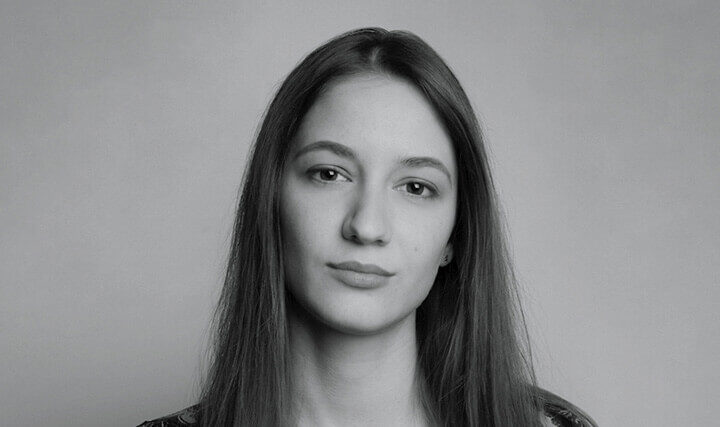 ロゴデザイナーインタビュー