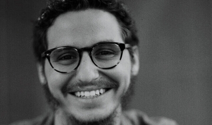 ロゴデザイナーインタビュー