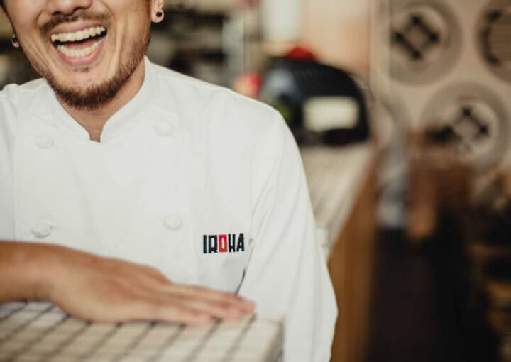 ロゴを印字したユニフォーム