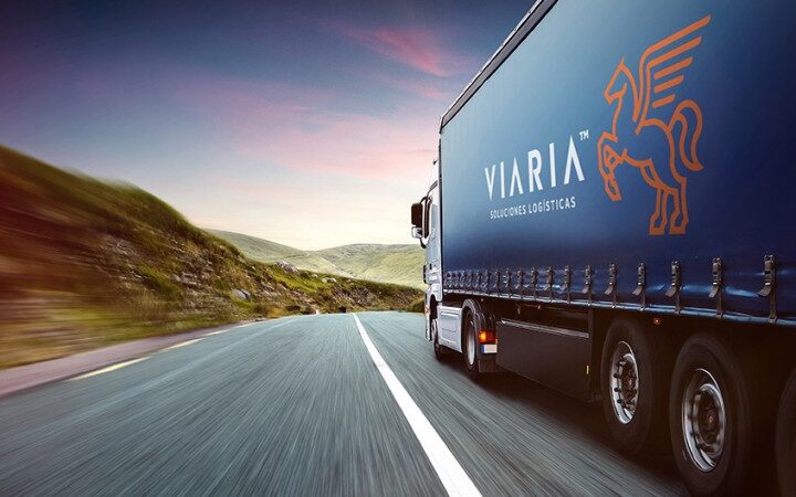 ロゴ作成とリブランディング