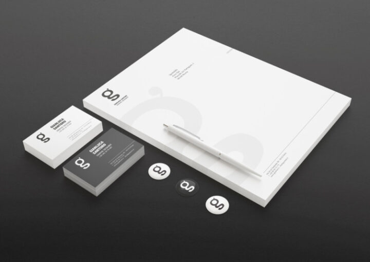 規律あるロゴデザイン