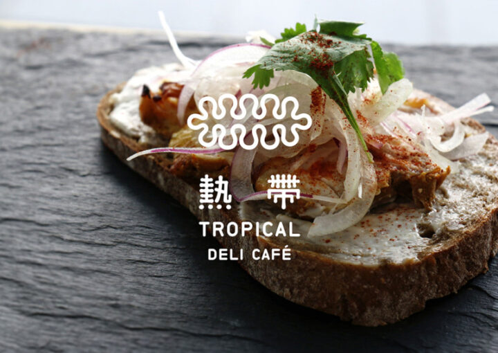 カフェのロゴデザイン