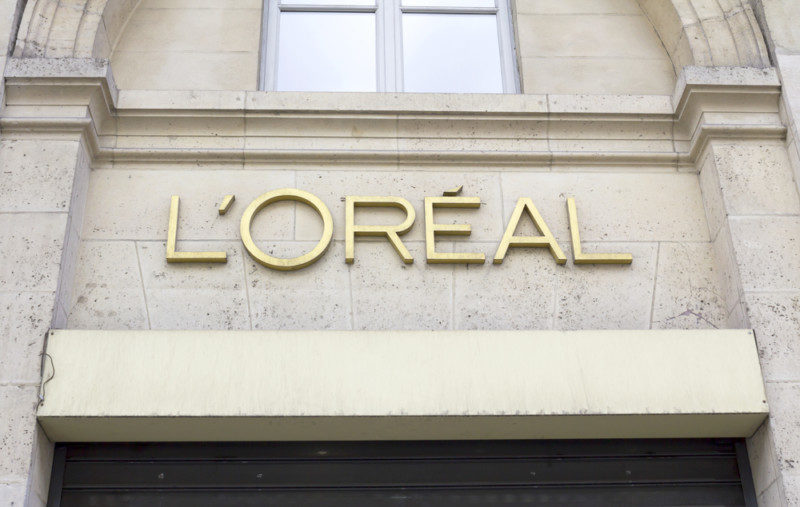 化粧品ブランド「LOREAL」のロゴ