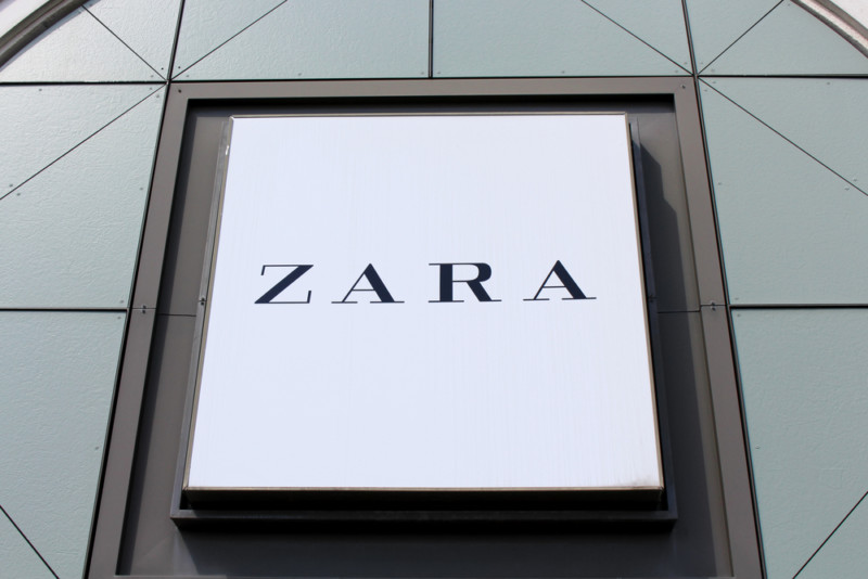 ザラ（ZARA）のロゴ2