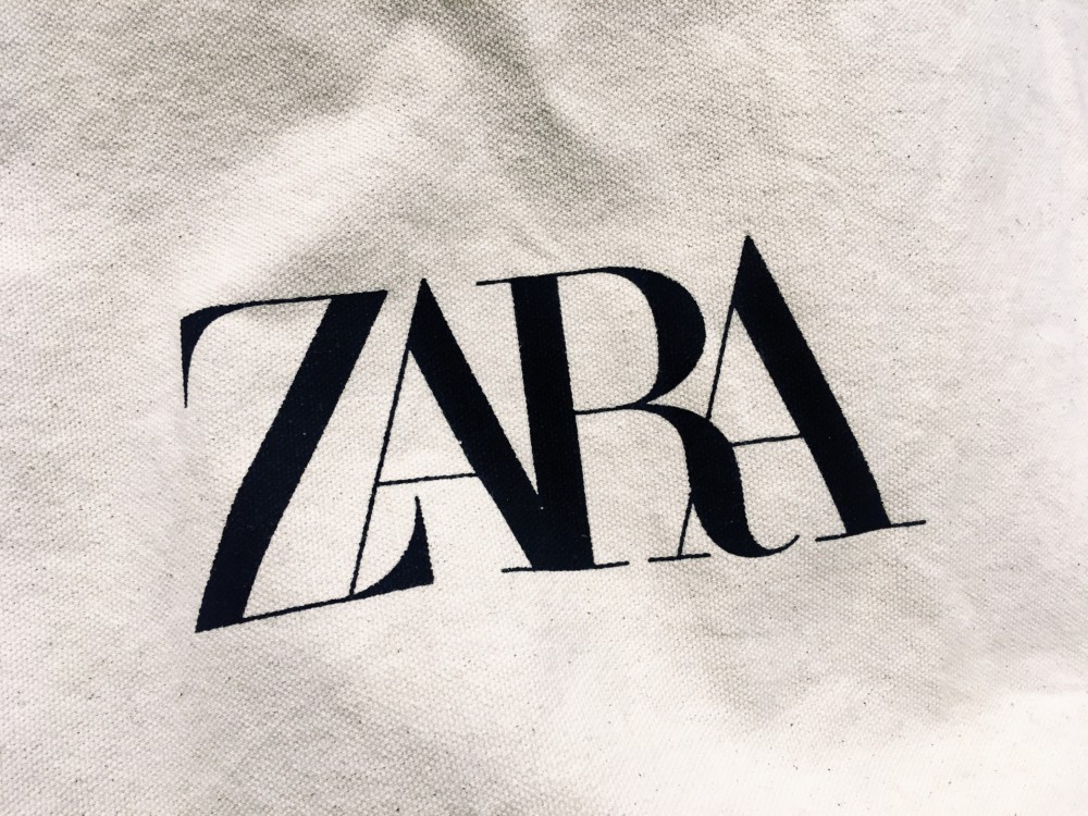 ZARAの新ロゴ
