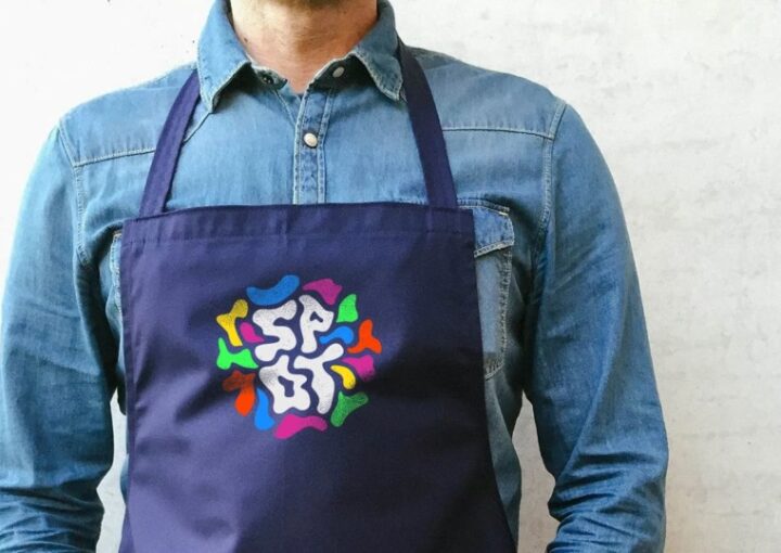 ポーランドの若手デザイナーが手掛けたロゴデザインについて