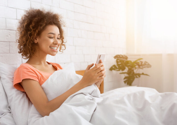 プロダクトを紹介するクリエティブな動画