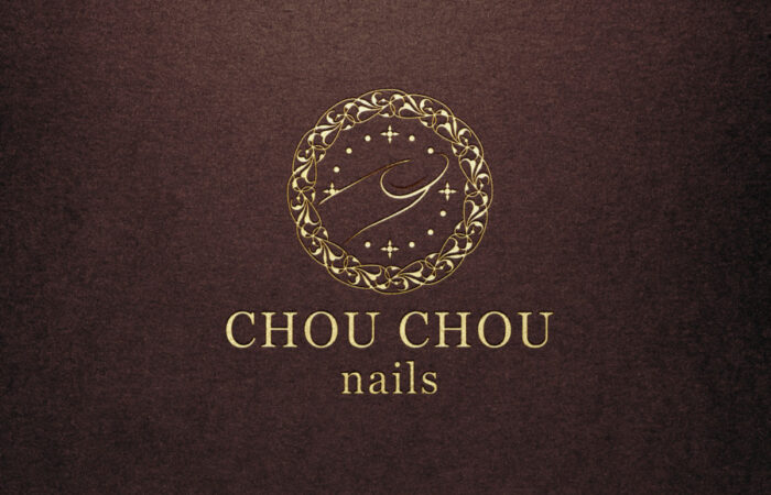 ロゴ制作事例 - ネイルサロンの装飾性の高いロゴデザイン