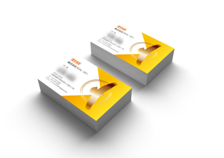 鳥をモチーフにした介護サービス企業の名刺デザイン