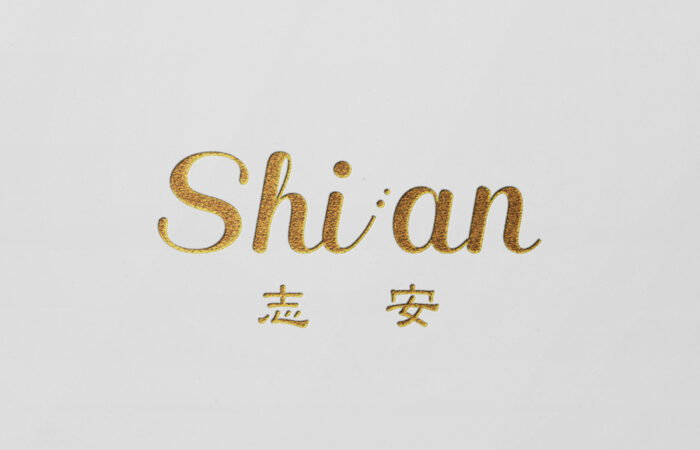 ロゴ制作事例 - ラウンジの淑やかなロゴデザイン