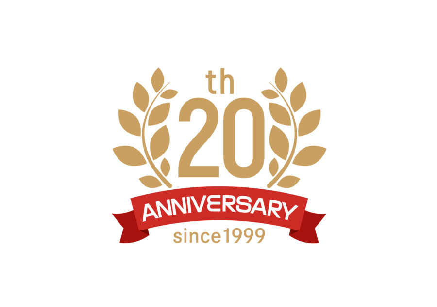 プラモデル通販サイトの20周年記念ロゴ