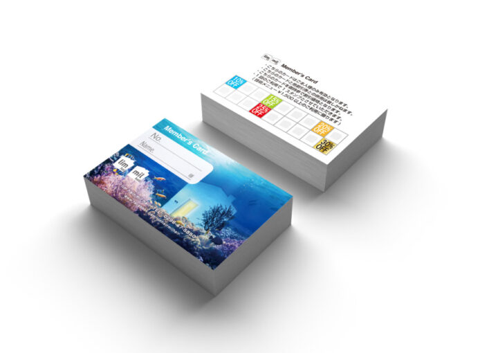 海中のイメージが神秘的なヘアサロンのショップカード制作例