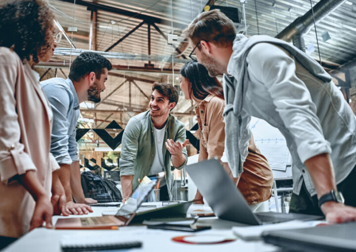 ロゴ制作チーム