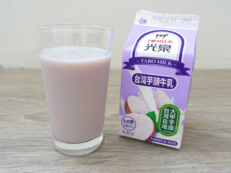 牛乳系台湾ドリンクのパッケージデザイン3