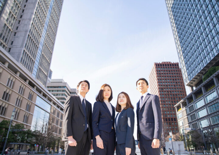 企業の採用担当者