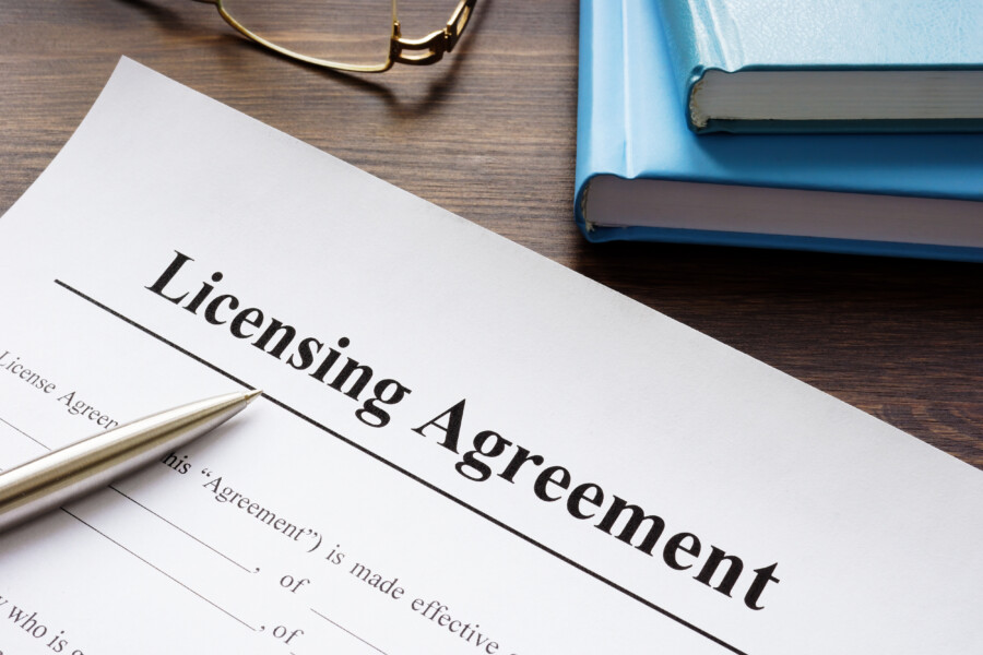 デザイン外注の契約書