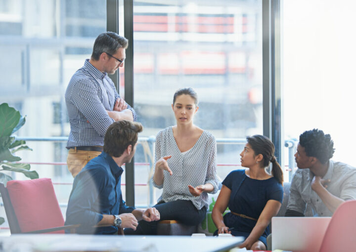 クリエイターのミーティング