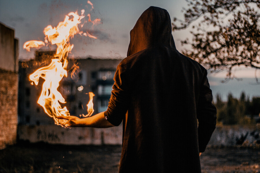 初心者から上級者まで！Photoshopで「炎」を合成する5つのチュートリアル動画