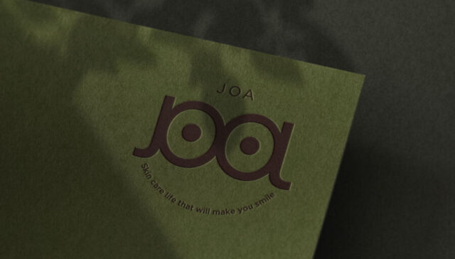 スキンケアアイテムのロゴ作例_2