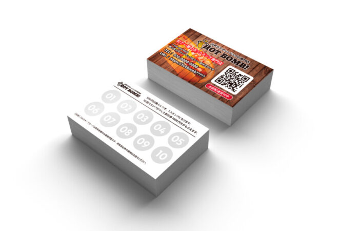 ショップカード制作事例 - ホットドッグ専門店のカジュアルな魅力のあるショップカードデザイン