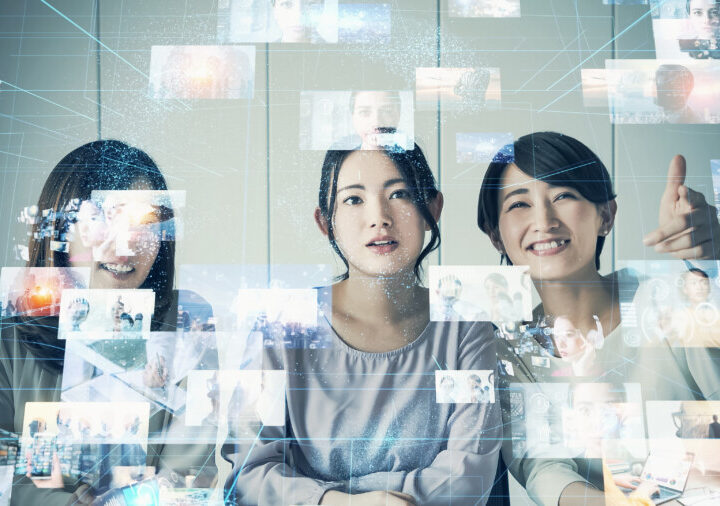 クロスメディア戦略について