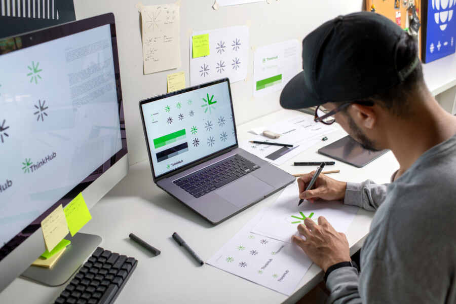 【動画解説】アイデアの幅を広げよう！Adobe Fireflyを使ってスケッチからデザインを生成する方法