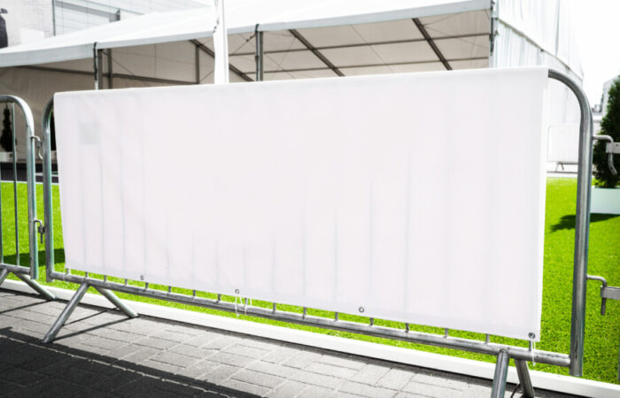 横断幕を長持ちさせる！保管方法とメンテナンスのコツ