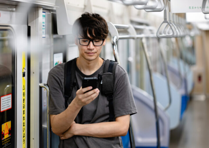 動画を視聴する