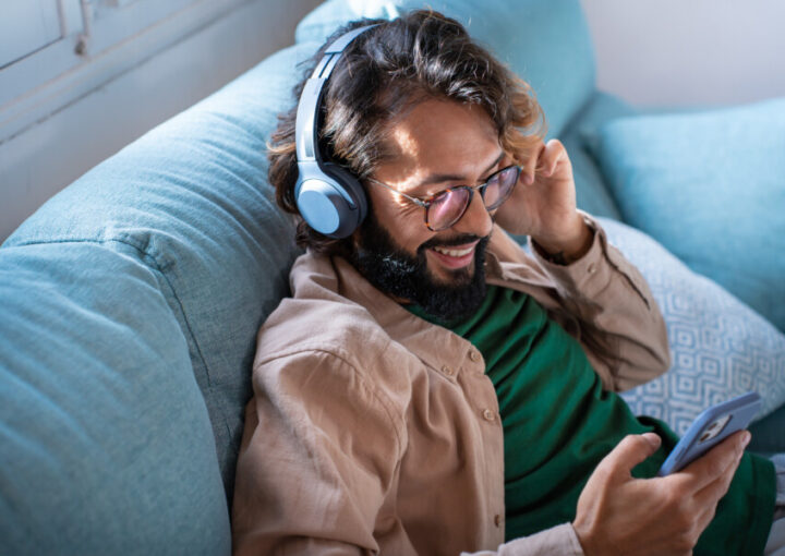 サウンドロゴ・ジングルを聴く人