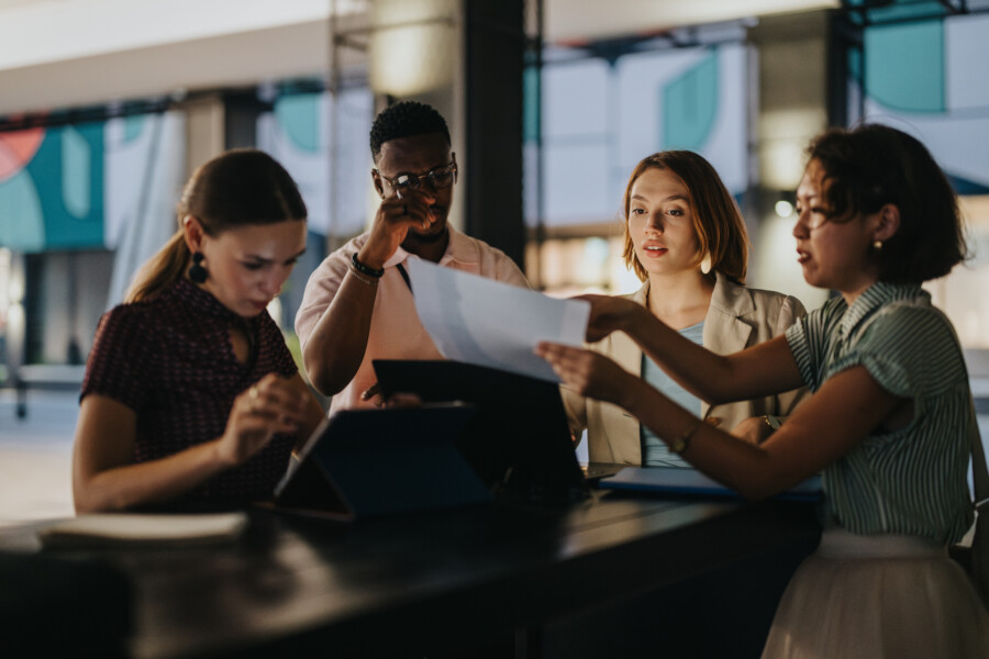 クリエイティブチーム