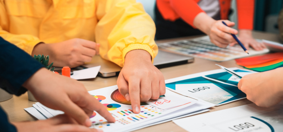 ロゴデザイナー