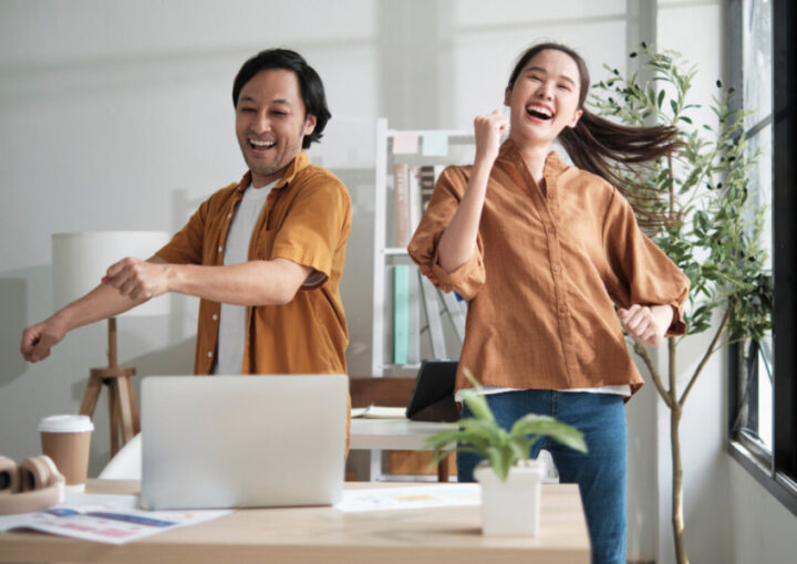 喜ぶフリーランサー