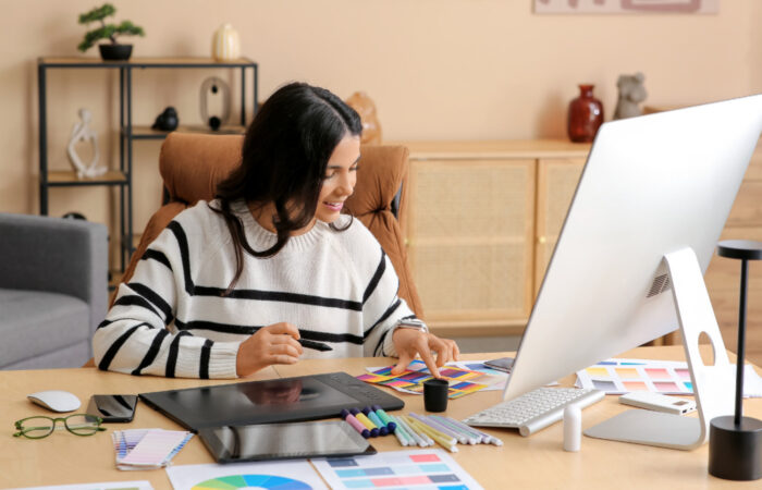 「見づらい」事故を未然に防ぐ！アクセシビリティを高める“色チェック”ツール2選