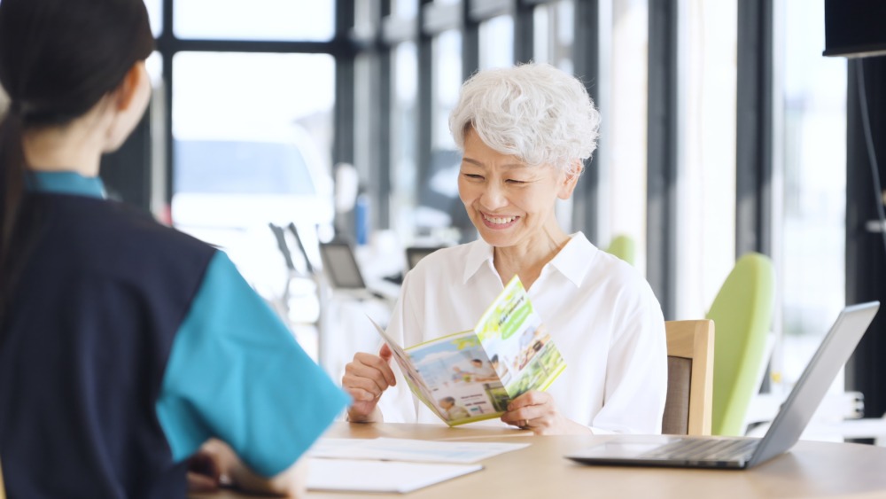 福祉・介護施設のパンフレット制作｜利用者と家族に安心を届けるために