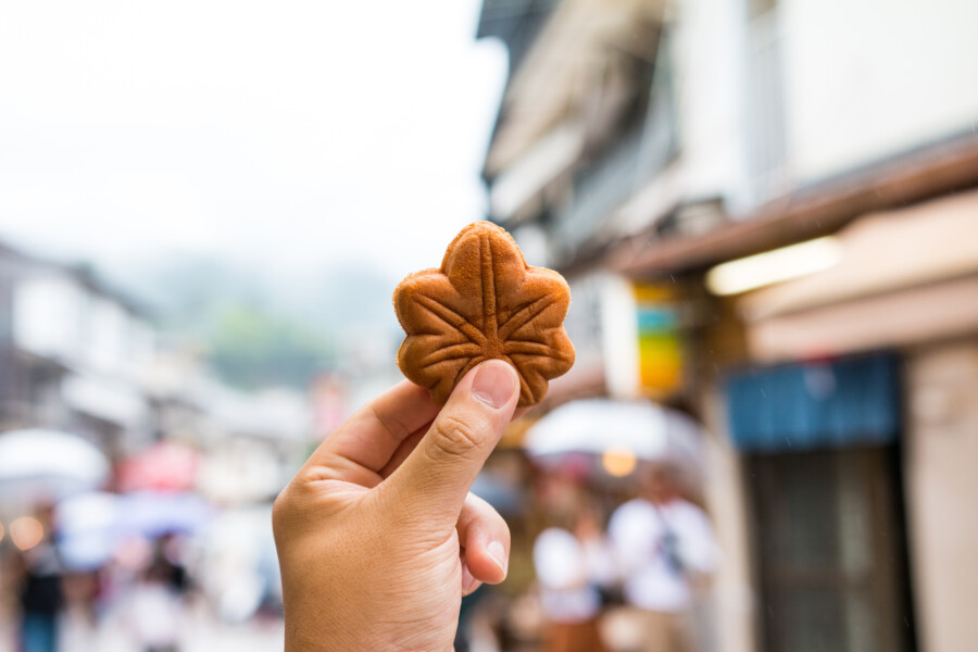 Momiji Manju