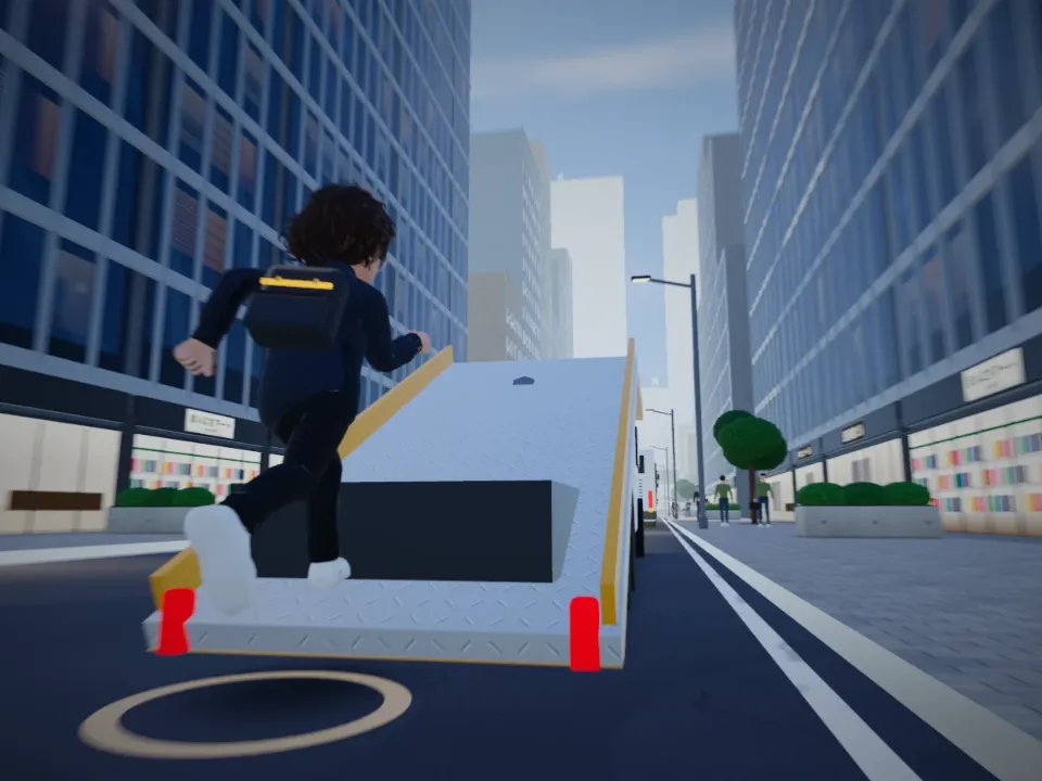 車を運ぶトラックの荷台の坂を駆け上がる