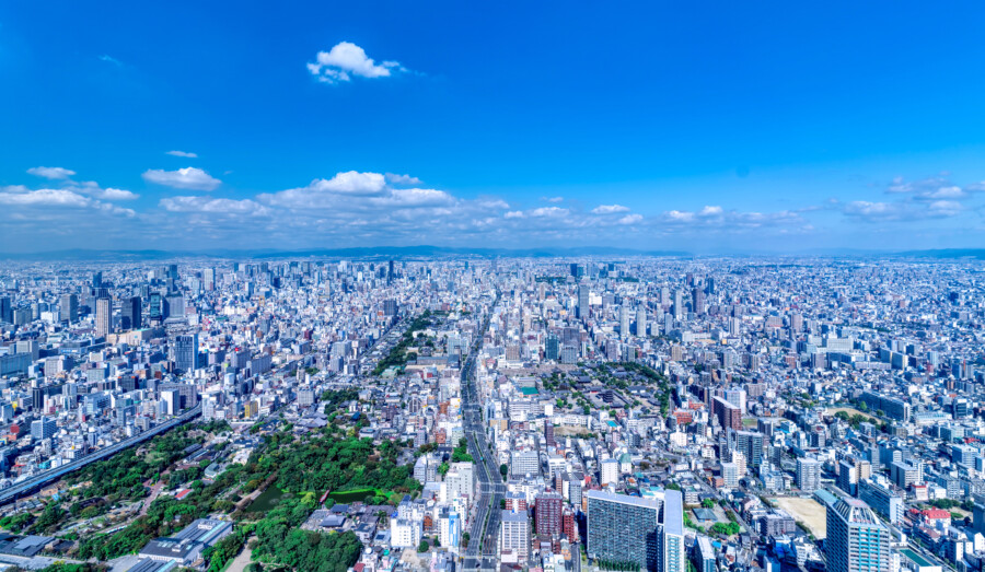 大阪風景　青空と地平線